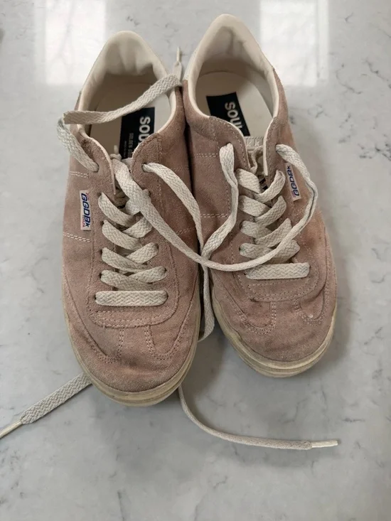 Golden Goose Pink Suede Low-Top Sneakers with Cream Sole - Picture 6 of 8